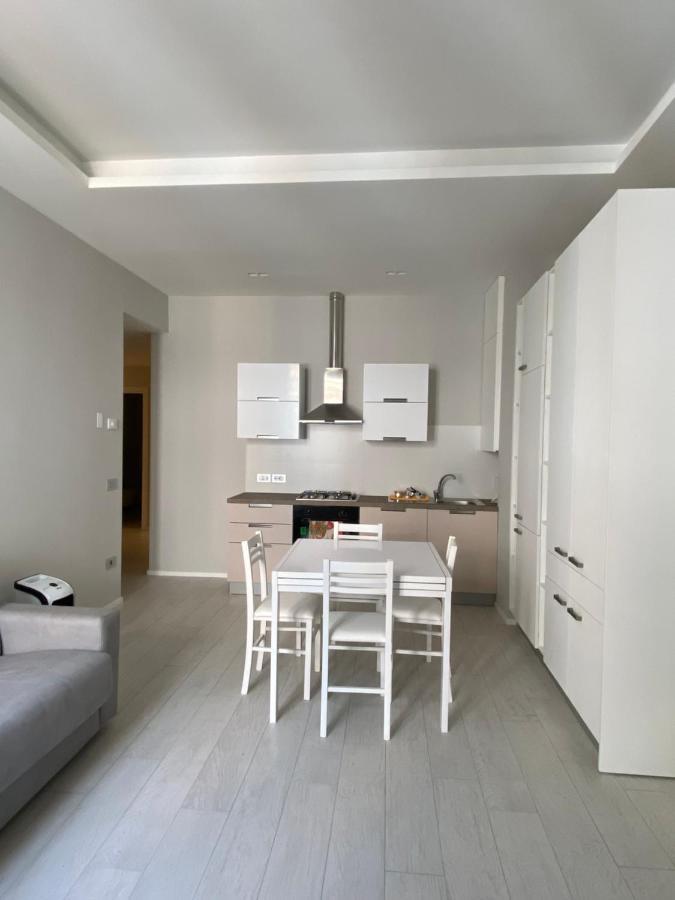 Casa Dante: Oneglia Centro-Marina-Spiagge Διαμέρισμα Imperia Εξωτερικό φωτογραφία