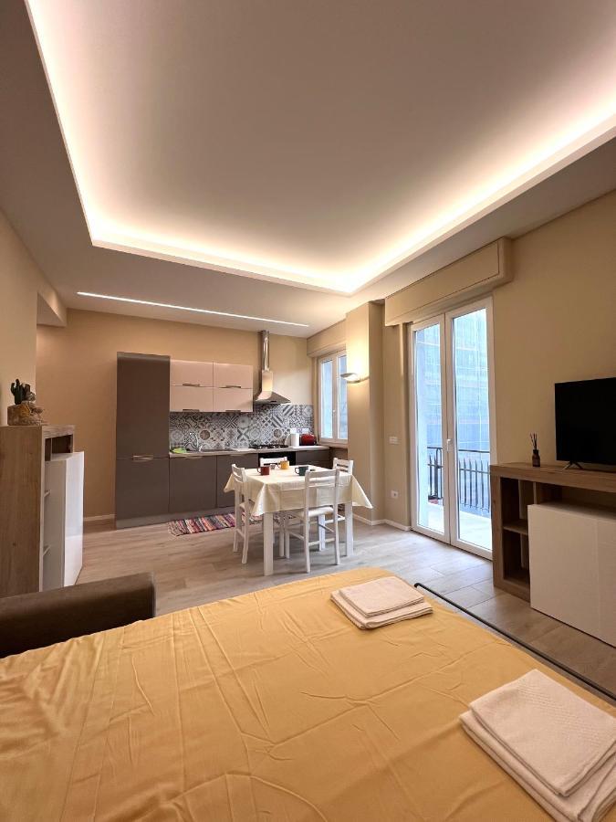 Casa Dante: Oneglia Centro-Marina-Spiagge Διαμέρισμα Imperia Εξωτερικό φωτογραφία
